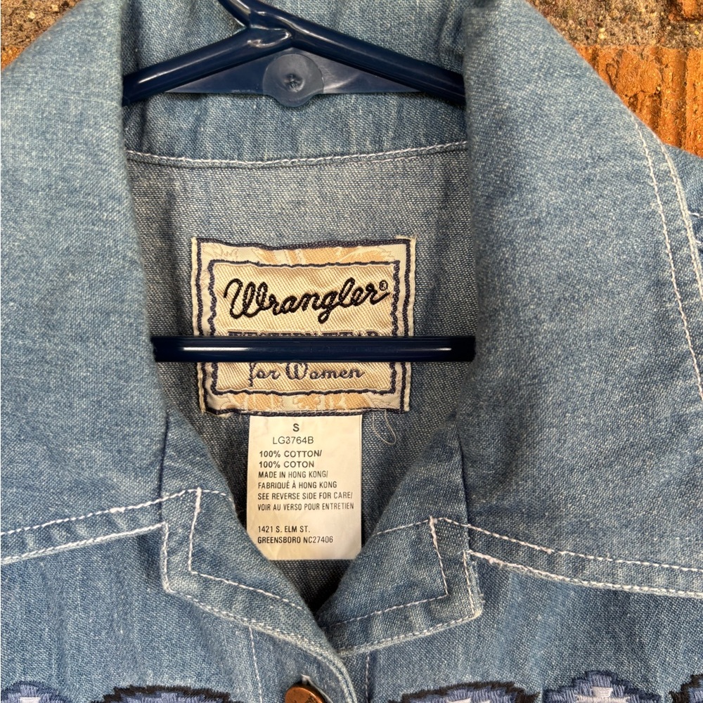 Vintage Wrangler Cropped Blue Denim Vest Aztec Print Women's Sz S Western Rare - Picture 2 of 7
